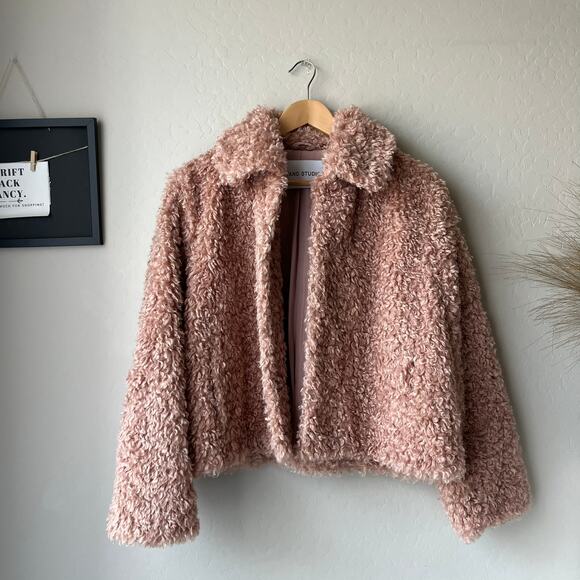 Stand Studio‎ Marcella Pink Curly Faux Fur Collared Luxe Winter Jacket Size US 2 - Picture 2 of 8